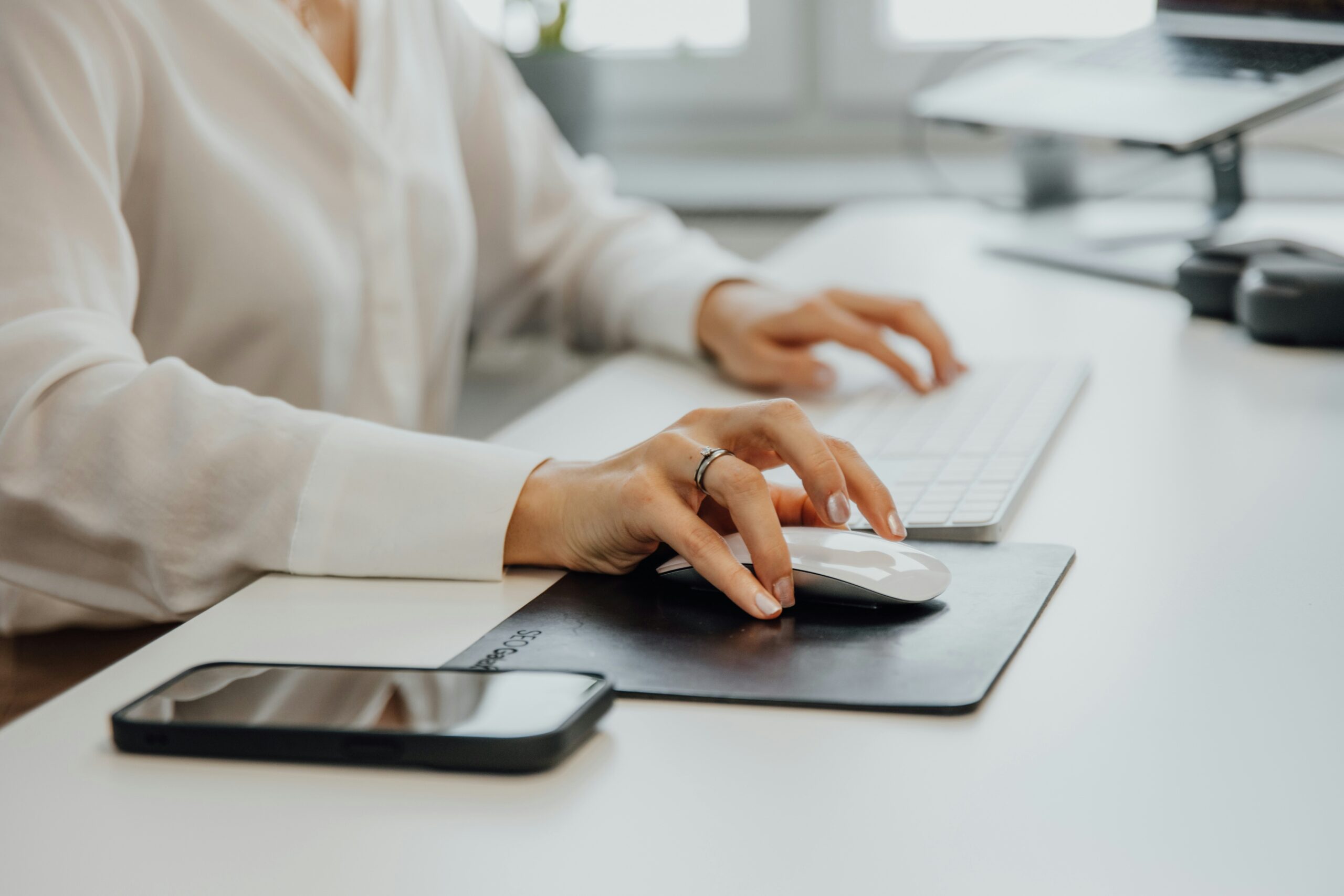 Arizona mediator fees, research